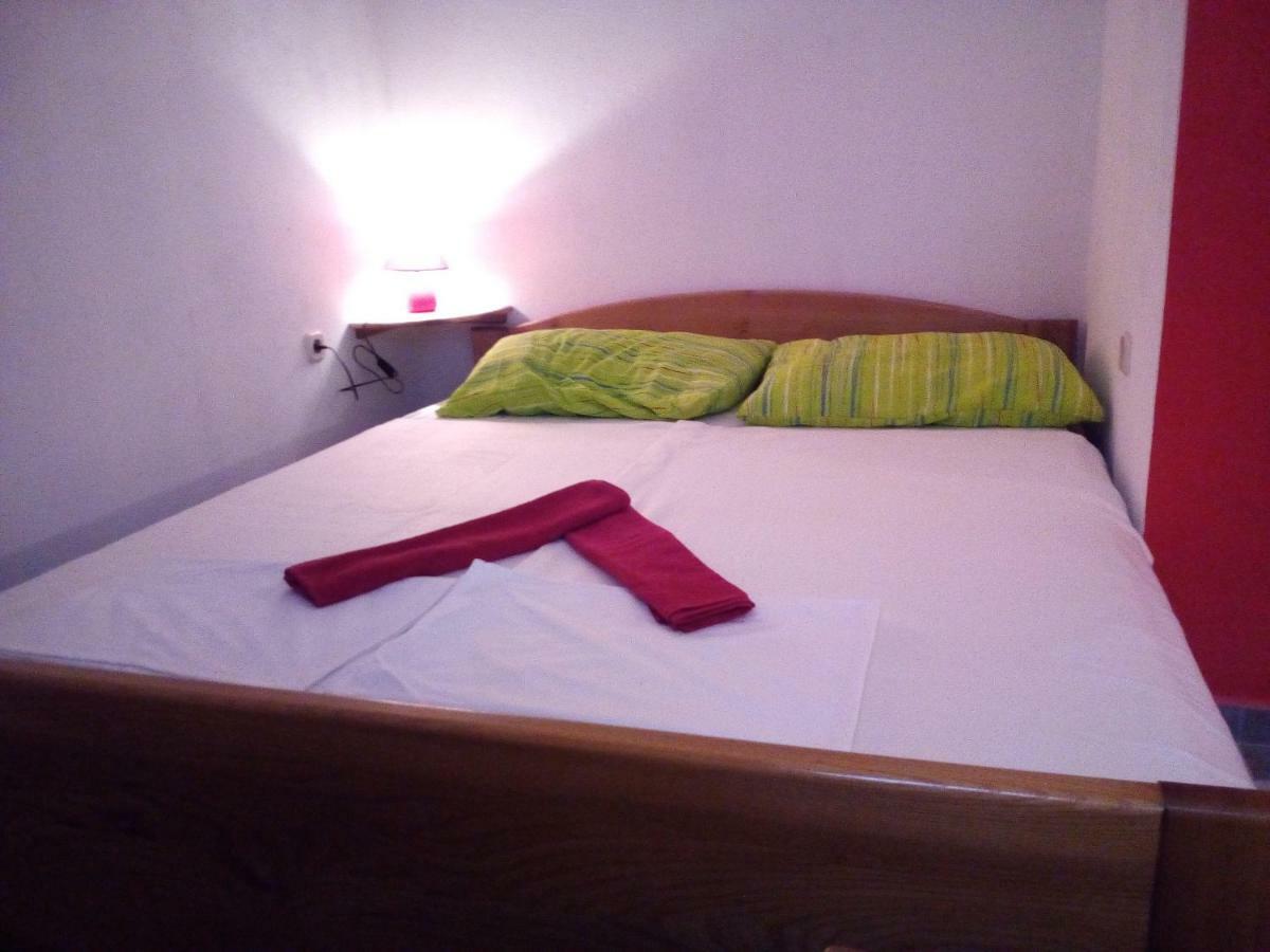 Studio Apartman Hrast Seline Eksteriør bilde